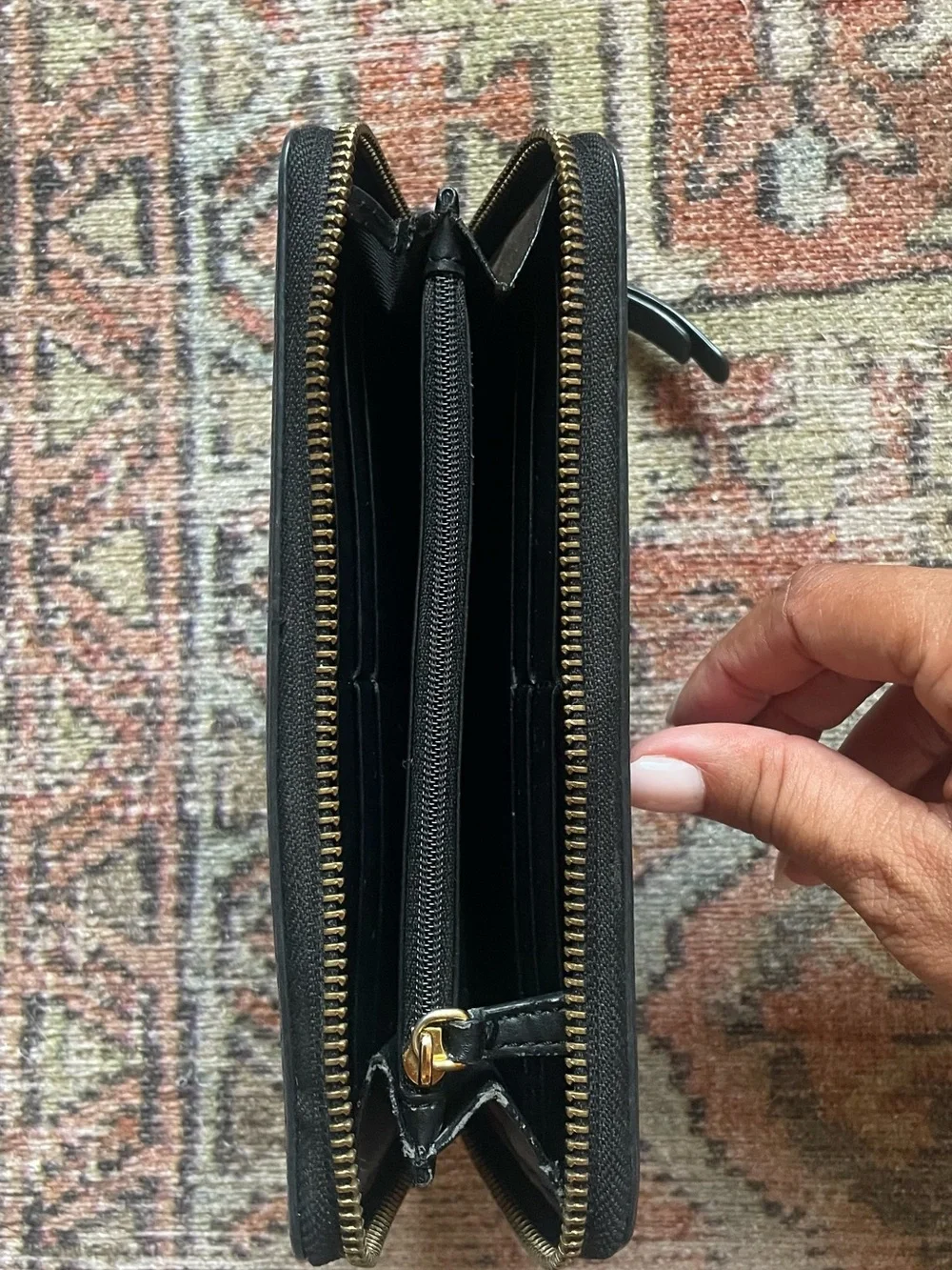 Marc Jacobs Black Leather Zip Wallet